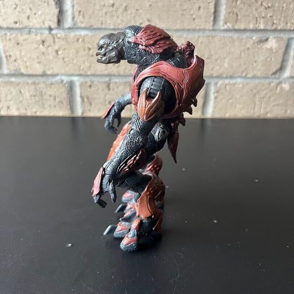 Authentic Microsoft 2012 Halo 6” Alien Monster Action Figure Toy - Picture 2 of 13